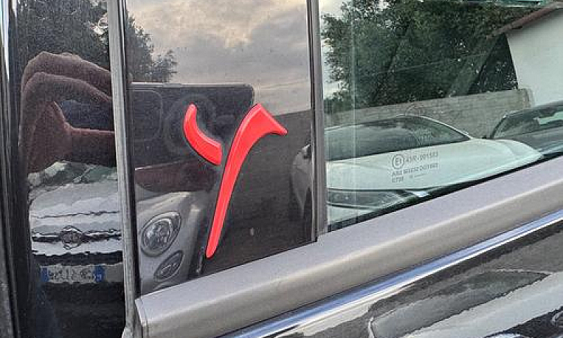 Lancia Ypsilon 1.2 6...