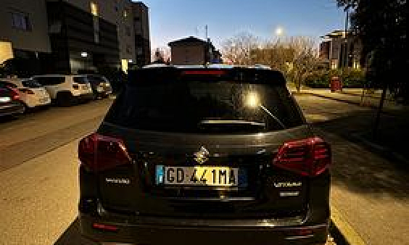 Suzuki Vitara 1.4 Hy...