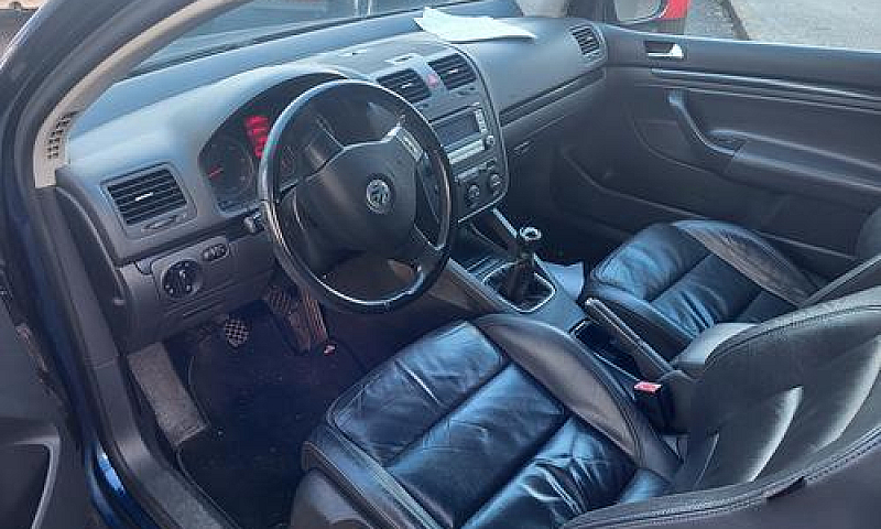 Volkswagen Golf 2.0 ...