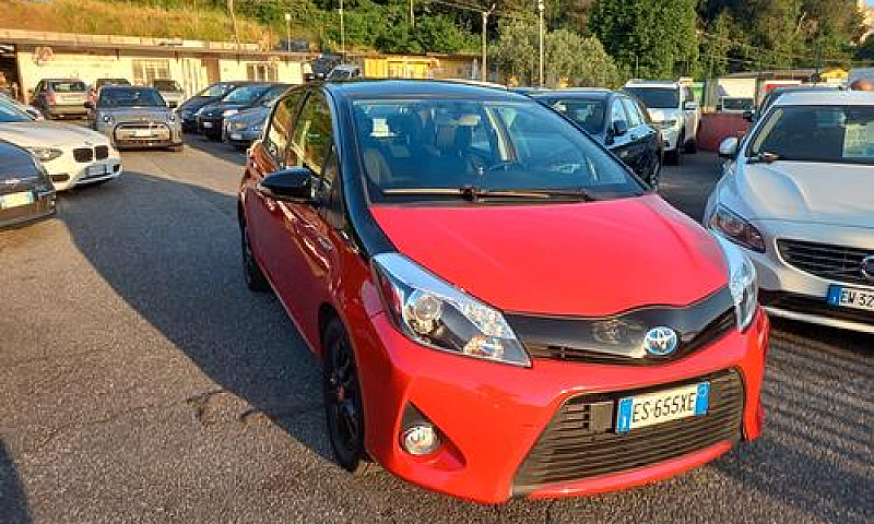 Toyota Yaris 1.5 Hyb...