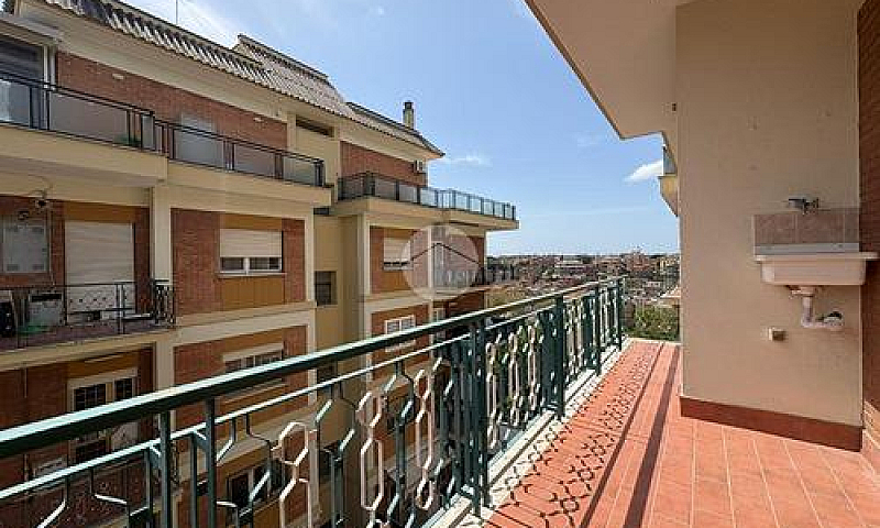 3 Locali A Roma...