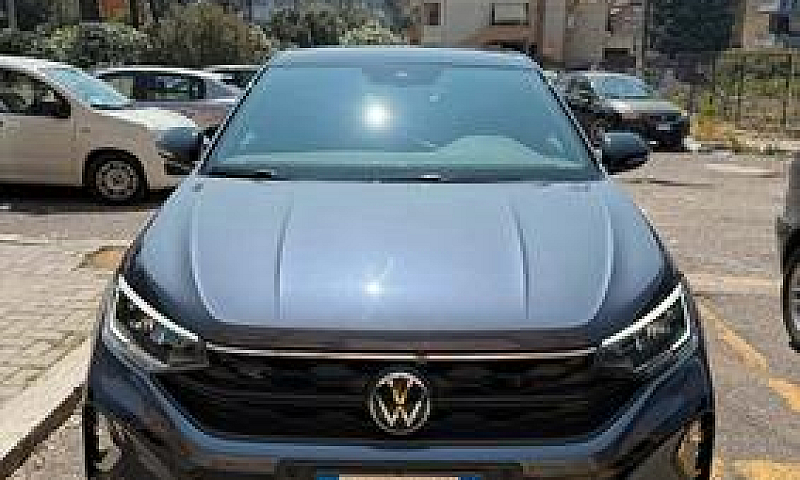 Volkwagen Taigo R-Li...