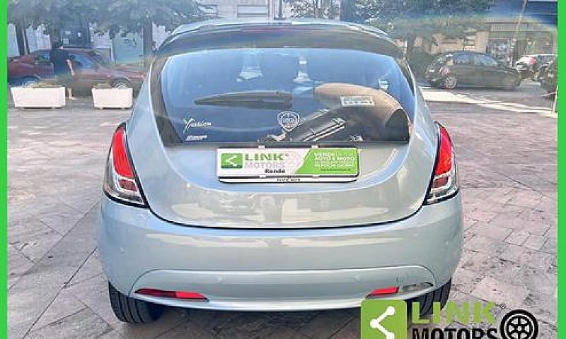 Lancia Ypsilon 1.0 F...