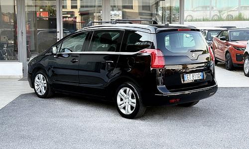 Peugeot 5008 1.6 Die...