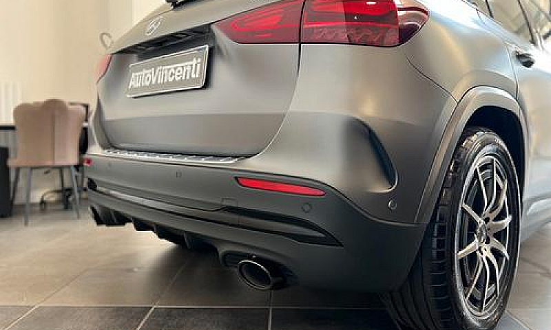 Mercedes Benz Gla 35...