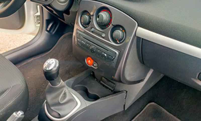 Renault Clio Sportou...