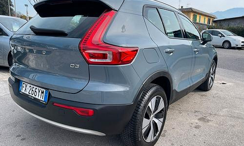 Volvo Xc40 2.0 D3 Mo...