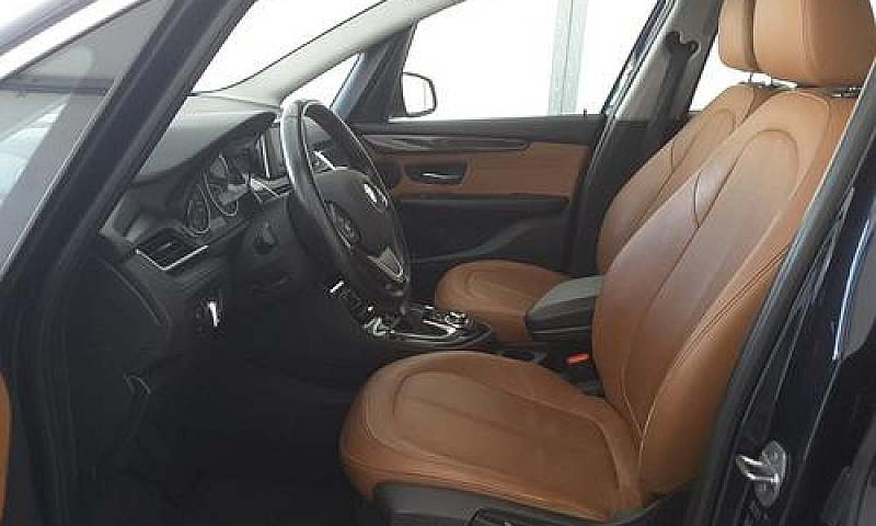 Bmw 216 D Gran Toure...