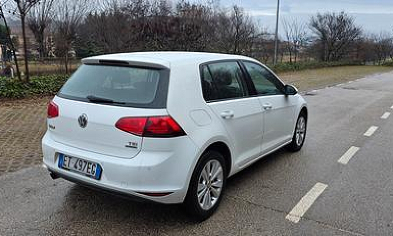 Volkswagen Golf Plus...