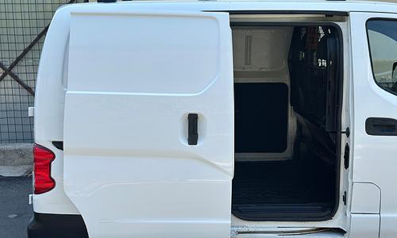Nissan Nv200 1.5 Dci...
