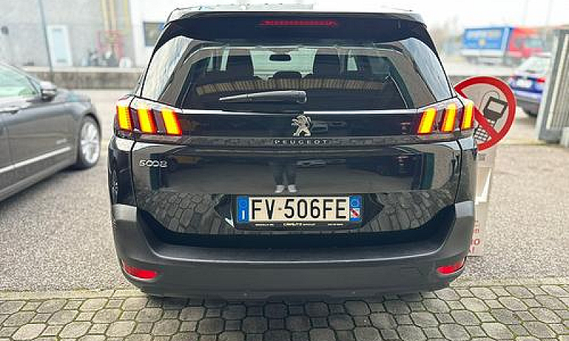 Peugeot 5008 Bluehdi...