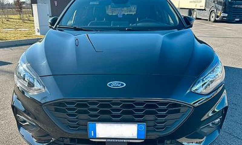 Ford Focus St-Line...