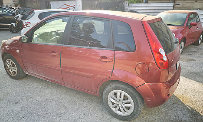 Ford Fiesta 1.4Benzi...
