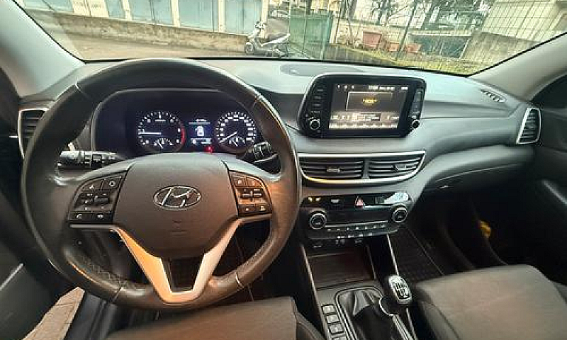 Hyundai Tucson - 1.6...