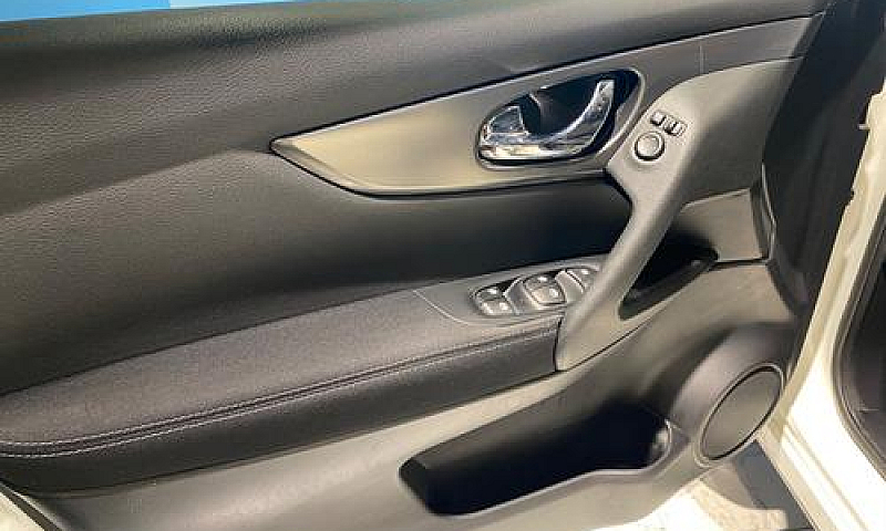 Nissan Qashqai 1.5 D...