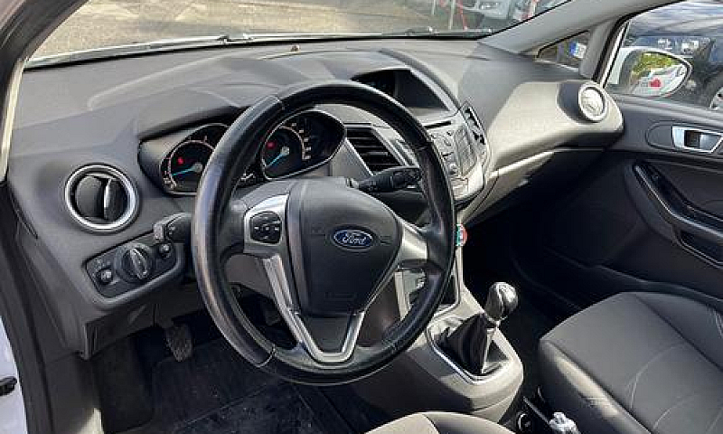 Ford Fiesta 1.2 60Cv...