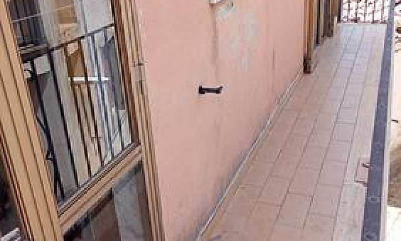 Bilocale Diviso In P...