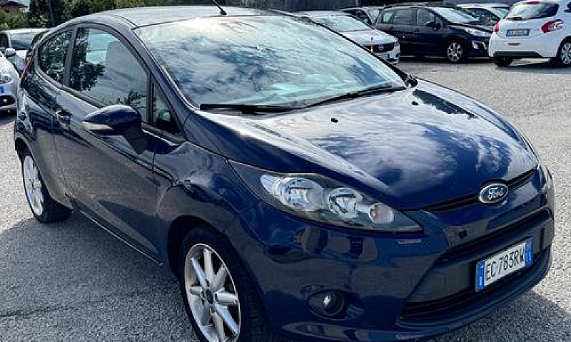 Ford Fiesta 1.2 82Cv...