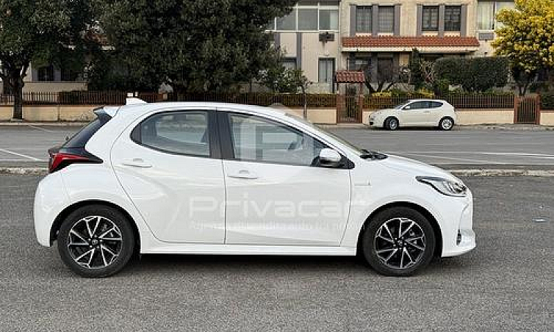 Toyota Yaris 1.5 Hyb...