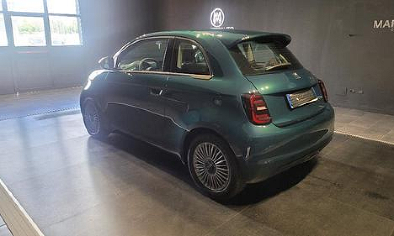 Fiat 500E Berlina 42...