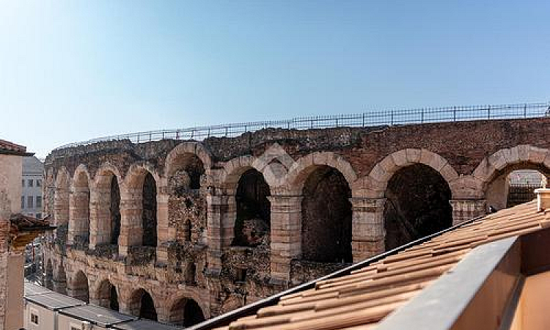 3 Locali A Verona...