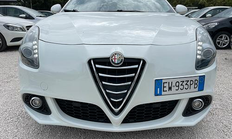 Alfa Romeo Giulietta...