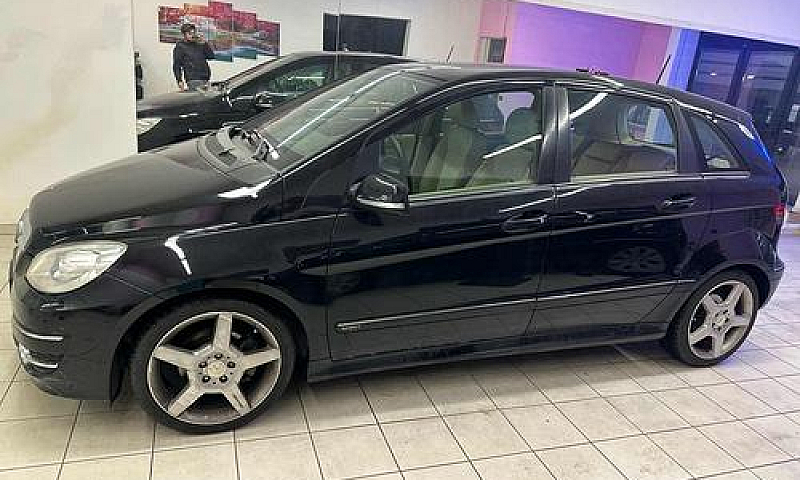 Mercedes-Benz B 180 ...