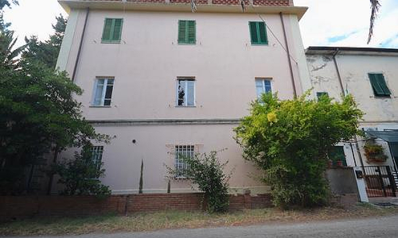 Collemezzano, 72 Mq ...