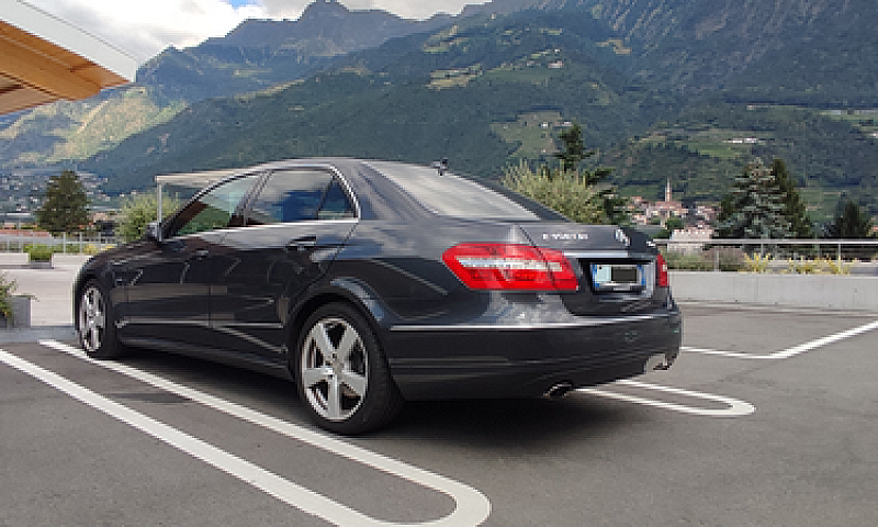 Mercedes E350 4 Mati...