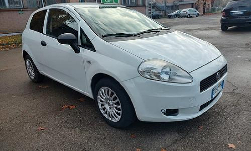 Fiat Grande Punto 1....