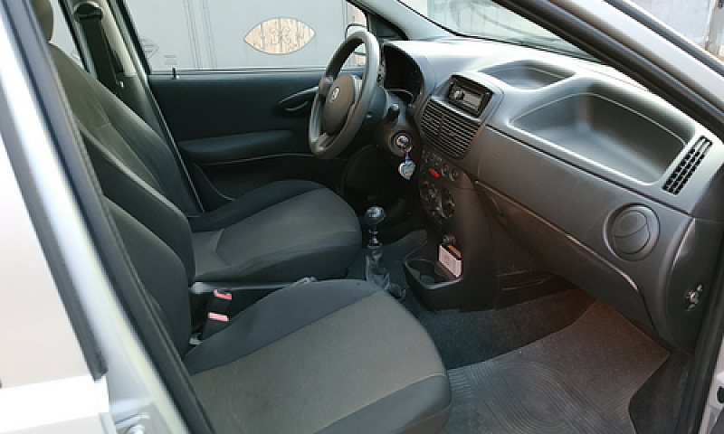 Fiat-- Punto 2008 Me...