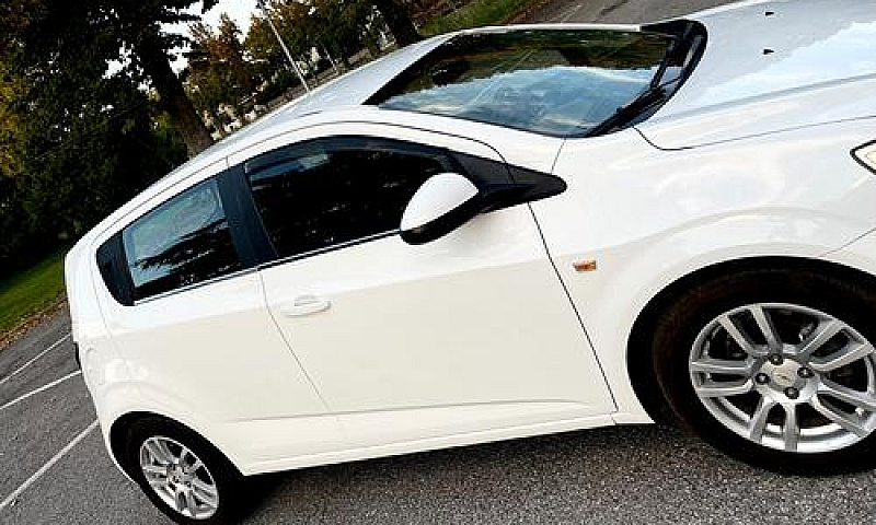Chevrolet Aveo 1.2 8...