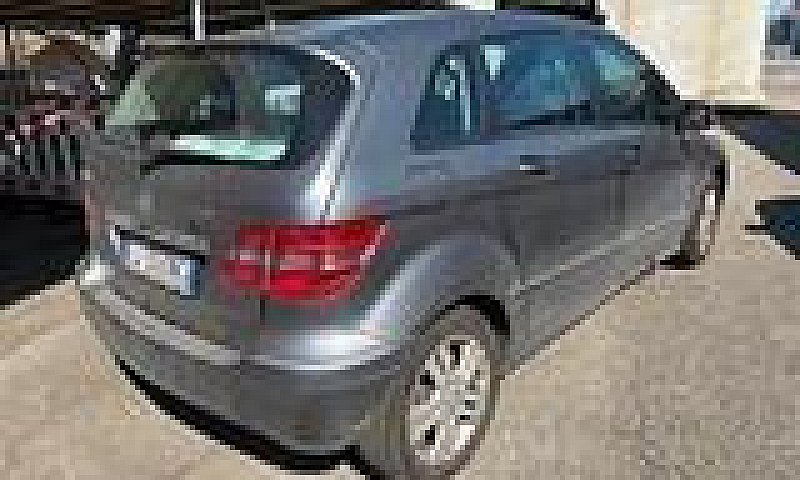 Mercedes-Benz B 180 ...