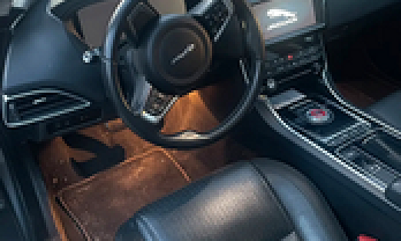 Jaguar Xe...