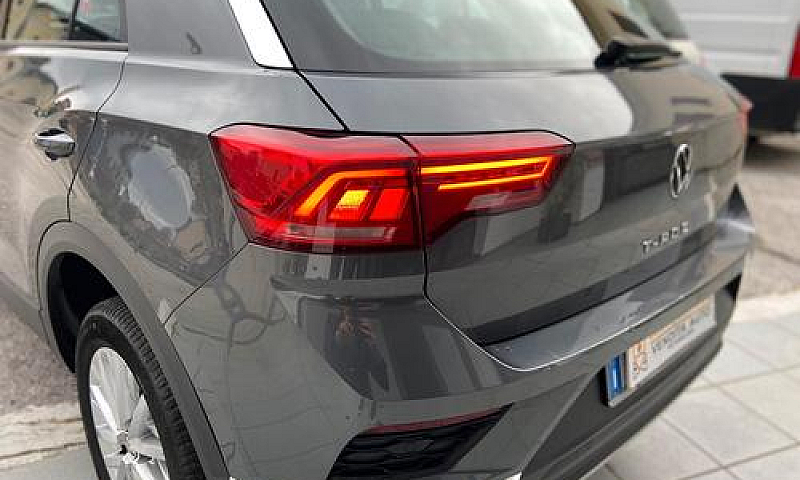 Volkswagen T-Roc 2.0...