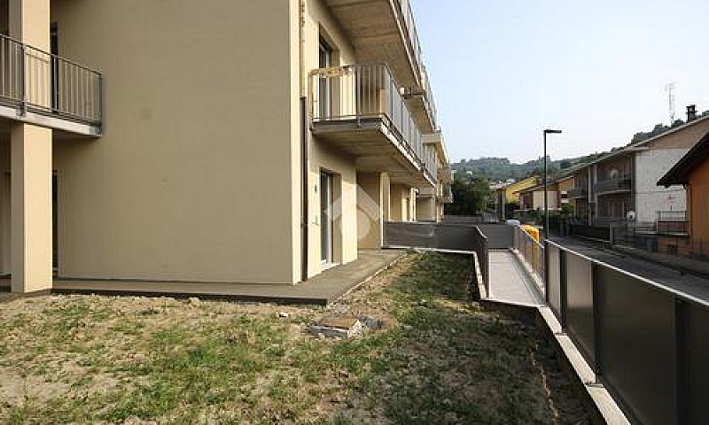 5 Locali A Alba...