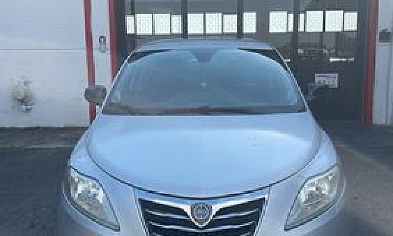 Lancia Ypsilon 1.3 M...