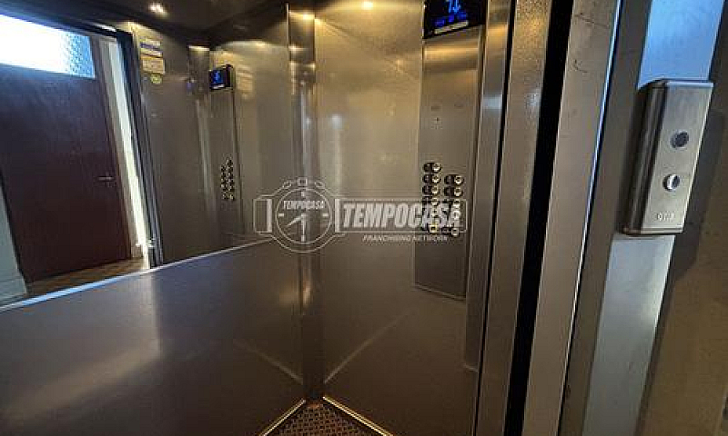 Attico Con Due Box A...