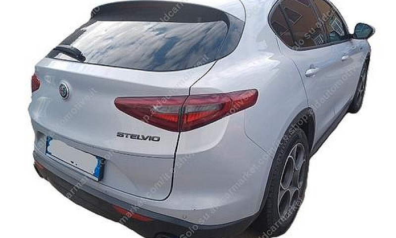 Alfa Romeo Stelvio 2...