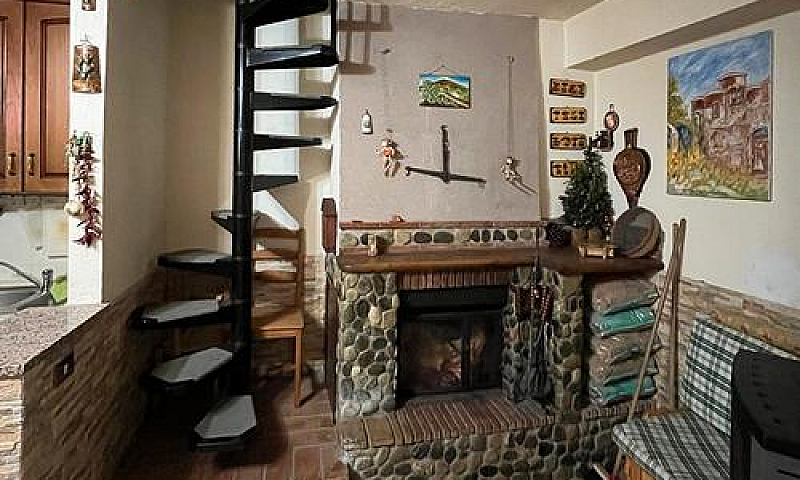 Duplex In Villino Se...