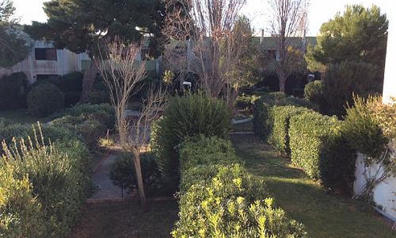 Victor Village Setti...