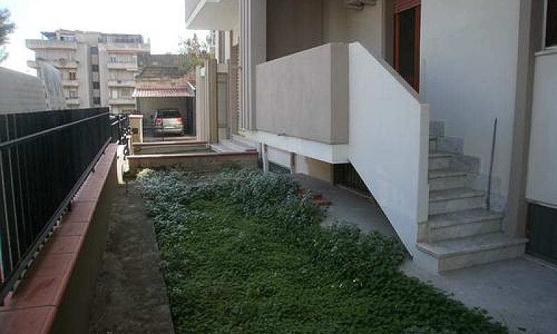 Ampio Appartamento, ...