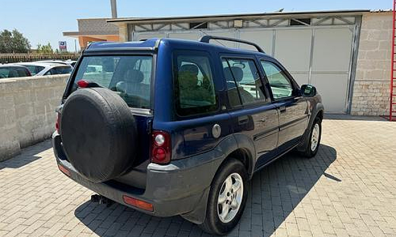 Land Rover Freelande...