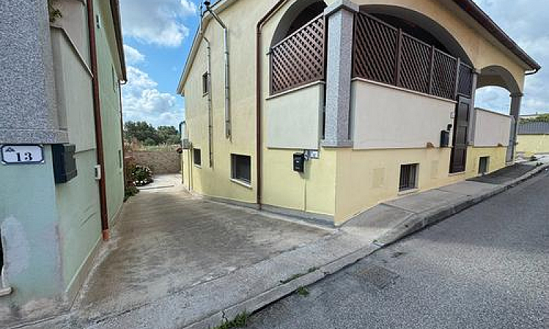 Bilocale A Ottava - ...