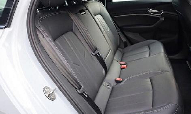 Audi E-Tron 55 Quatt...