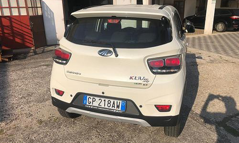 Mahindra Kuv 100 1.2...