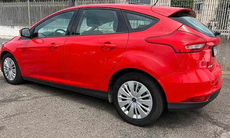 Ford Focus 1.0 Ecobo...