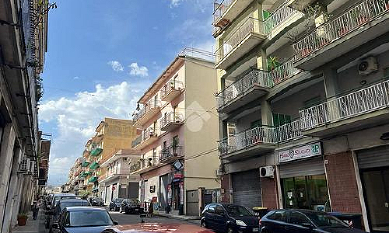 3 Locali A Giarre...
