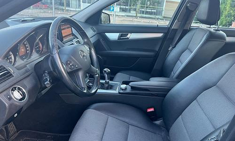Mercedes-Benz C 200 ...