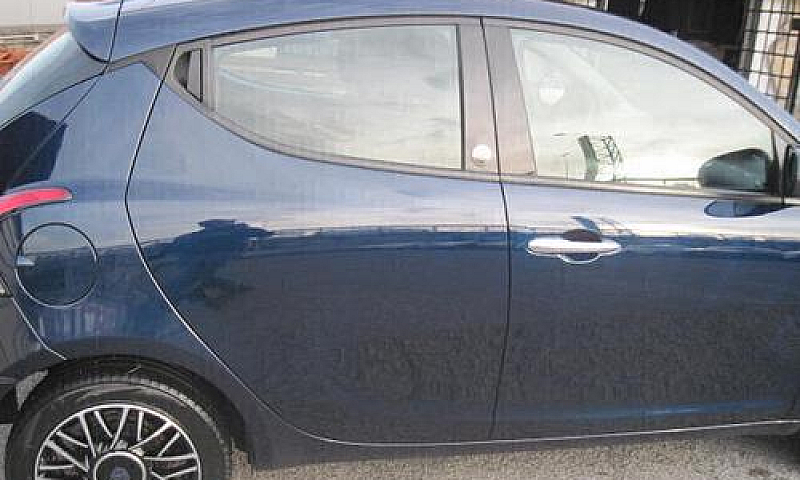 Lancia Ypsilon Ecoch...